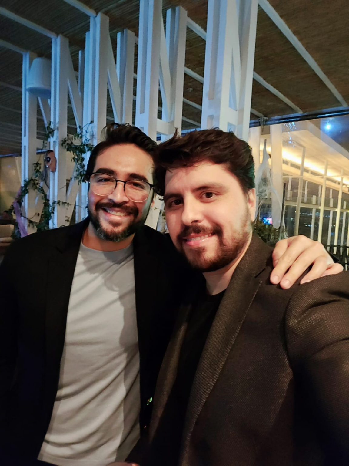 Dr. Héctor Manuel García Alatorre con los CAD Designers de Invisalign ...
